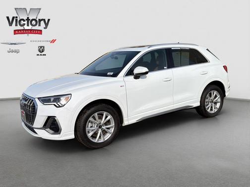 2025 Audi Q3 45 S line Premium Plus