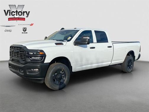 2026 RAM 2500 Tradesman Crew Cab 4x4 8' Box