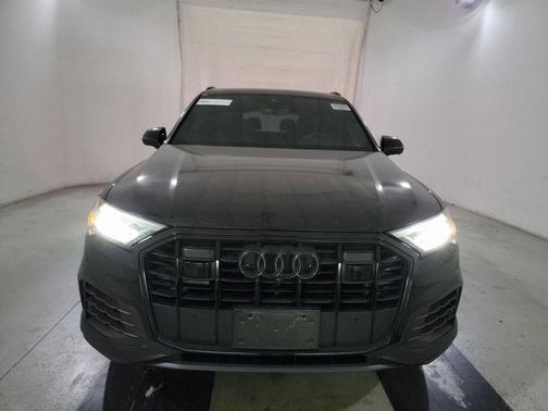 2021 Audi Q7 55 Premium Plus