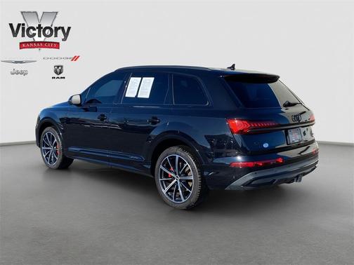 2021 Audi Q7 55 Premium Plus