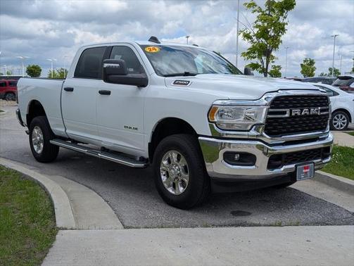 2024 RAM 2500 Big Horn Crew Cab 4x4 6'4' Box
