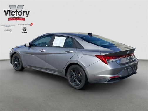 2023 Hyundai ELANTRA HEV Blue