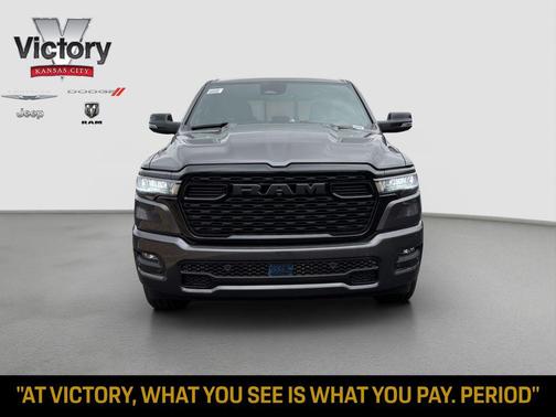 Granite Crystal Metallic Clearcoat 2026 RAM 1500 Big Horn/Lone Star