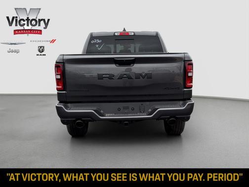 Granite Crystal Metallic Clearcoat 2026 RAM 1500 Big Horn/Lone Star