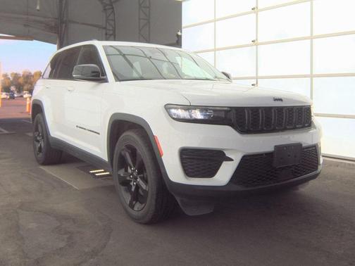 2023 Jeep Grand Cherokee Altitude