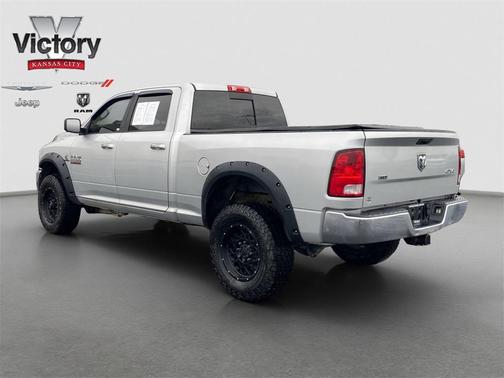 2018 RAM 2500 SLT Crew Cab 4x4 6'4' Box