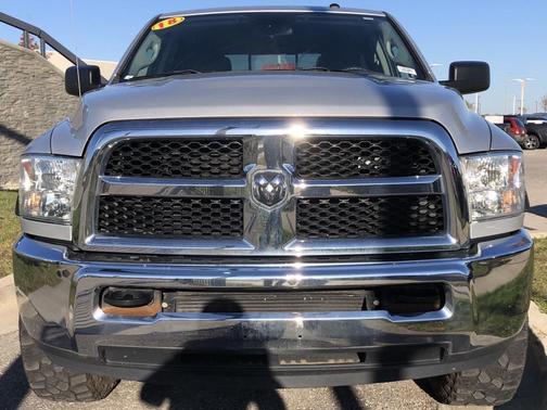 2018 RAM 2500 SLT Crew Cab 4x4 6'4' Box