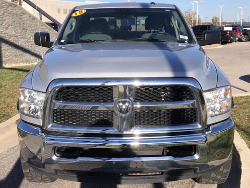 2018 RAM 2500 SLT Crew Cab 4x4 6'4' Box