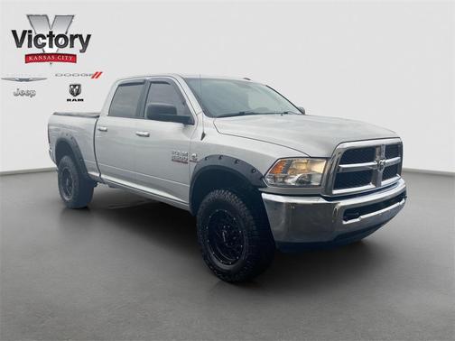 2018 RAM 2500 SLT Crew Cab 4x4 6'4' Box