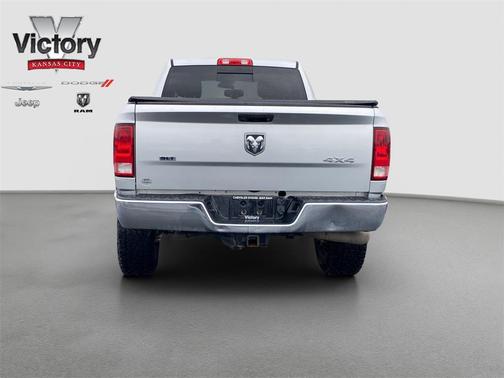 2018 RAM 2500 SLT Crew Cab 4x4 6'4' Box