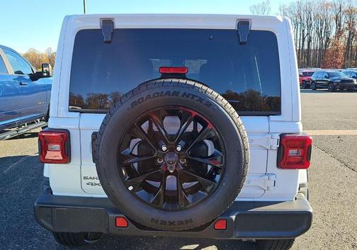 2025 Jeep Wrangler 4xe Sahara