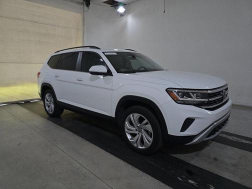 2022 Volkswagen Atlas 2.0T SE w/Technology