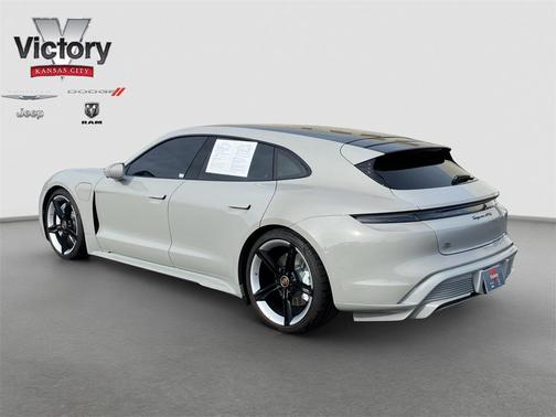 2024 Porsche Taycan GTS