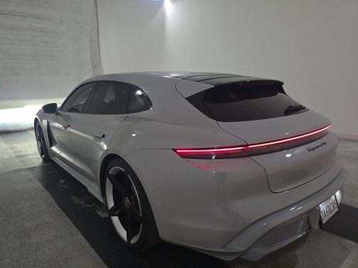 2024 Porsche Taycan GTS