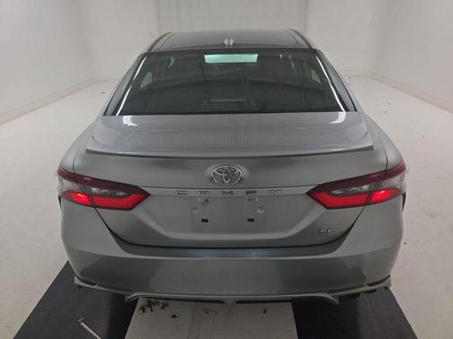 Celestial Silver Metallic 2022 Toyota Camry SE