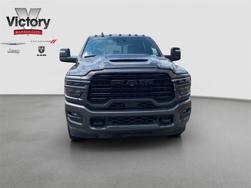 2025 RAM 3500 Laramie Crew Cab 4x4 8' Box