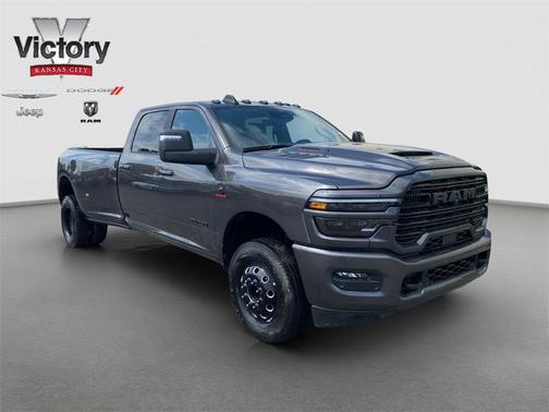 2025 RAM 3500 Laramie Crew Cab 4x4 8' Box
