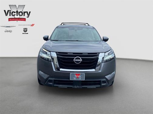 2022 Nissan Pathfinder SV 2WD