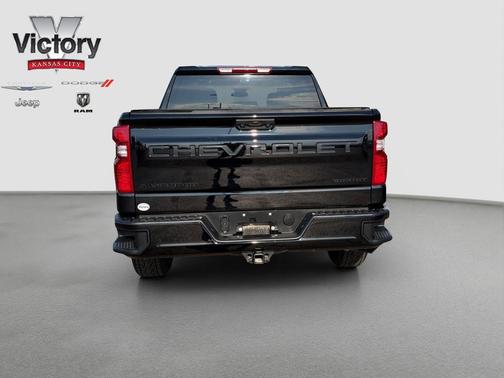 Black 2025 Chevrolet Silverado 1500 Custom