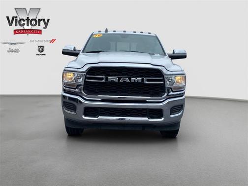 2021 RAM 2500 Tradesman Crew Cab 4x4 6'4' Box