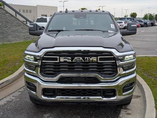 2025 RAM 3500 Tradesman Crew Cab 4x4 8' Box
