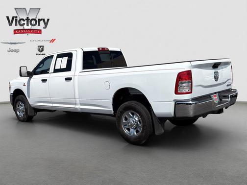Bright White Clearcoat 2024 RAM 3500 Tradesman Crew Cab 4x4 8' Box