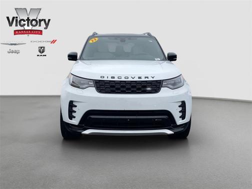 2023 Land Rover Discovery P300 S R-Dynamic