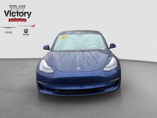 Deep Blue Metallic 2021 Tesla Model 3 Long Range