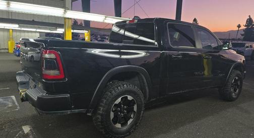 Diamond Black Crystal Pearlcoat 2022 RAM 1500 Rebel