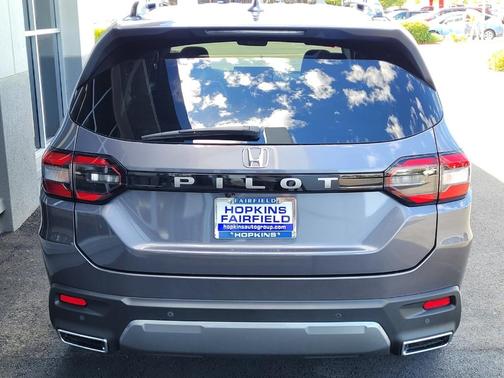 Modern Steel Metallic 2026 Honda Pilot EX-L 2WD