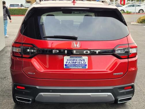 2026 Honda Pilot Touring AWD