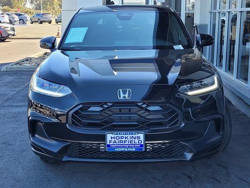 Crystal Black Pearl 2027 Honda HR-V