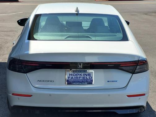 Platinum 2026 Honda Accord Hybrid EX-L