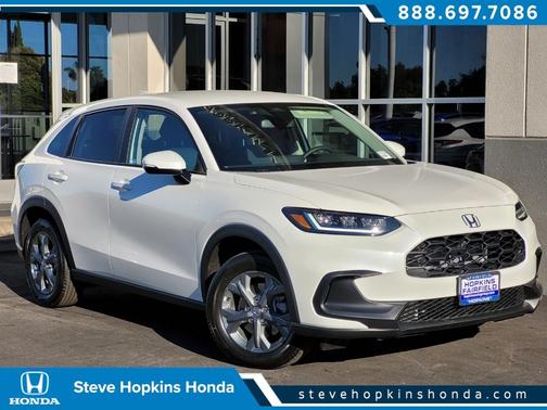 Platinum White Pearl 2026 Honda HR-V LX 2WD