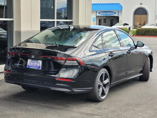 Crystal Black Pearl 2026 Honda Accord SE