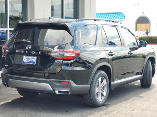 Crystal Black Pearl 2026 Honda Pilot EX-L AWD