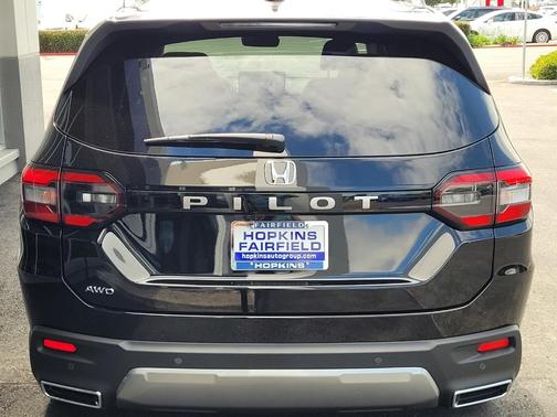 Crystal Black Pearl 2026 Honda Pilot EX-L AWD