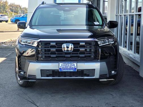 Crystal Black Pearl 2026 Honda Pilot Elite AWD
