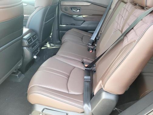 Crystal Black Pearl 2026 Honda Pilot Elite AWD