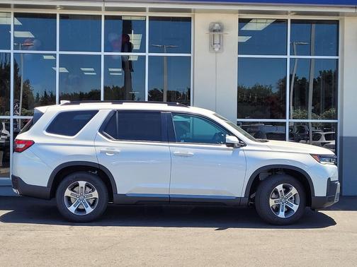 Platinum White Pearl 2026 Honda Pilot EX-L