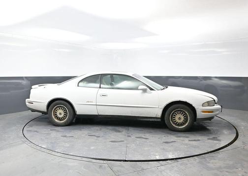 1997 Buick Riviera Base