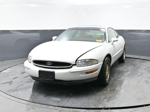 1997 Buick Riviera Base
