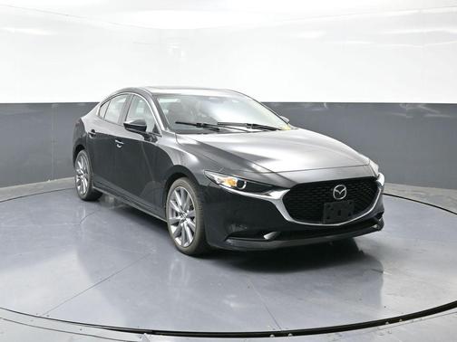 2025 Mazda Mazda3 FWD w/Preferred Package