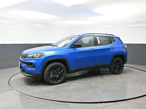 Hydro Blue Pearlcoat 2026 Jeep Compass Latitude