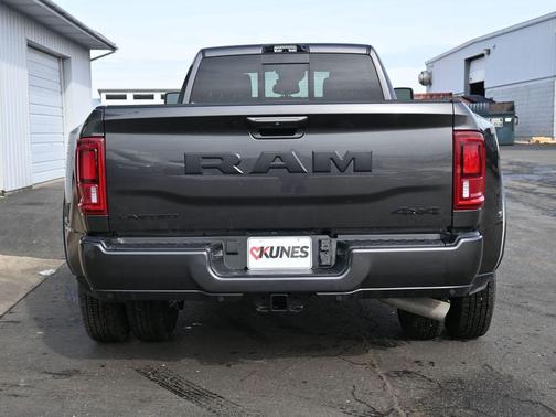 2026 RAM 3500 Limited