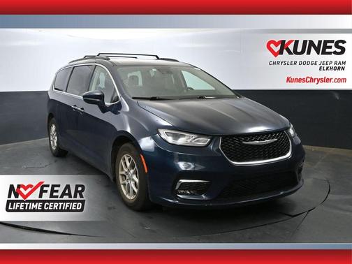 2022 Chrysler Pacifica Touring-L