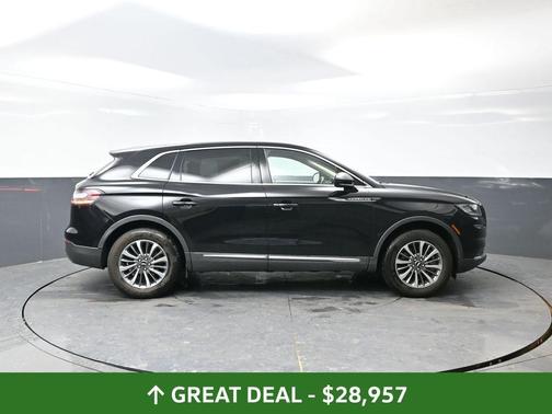 2023 Lincoln Nautilus Standard