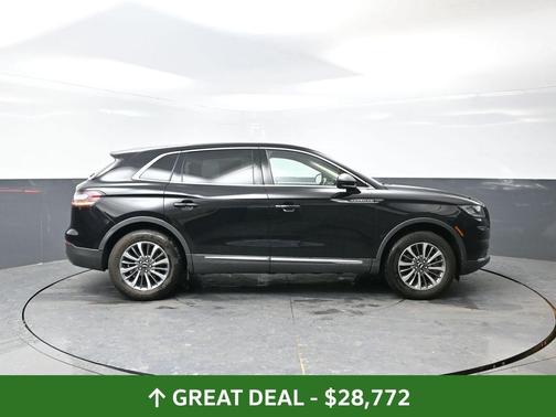 2023 Lincoln Nautilus Standard