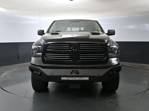 2016 RAM 1500 Sport