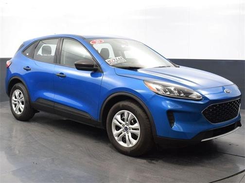 Photo 3 of 39 of 2020 Ford Escape S